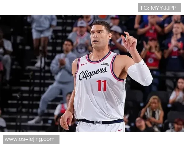 布鲁克洛佩斯的篮球之路与成就解析：从新秀到全明星的蜕变之旅